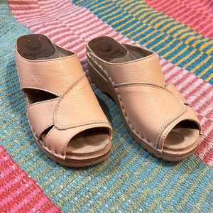 Troentorp sandal clogs. Super comfy! Worn one season- tons of life left-